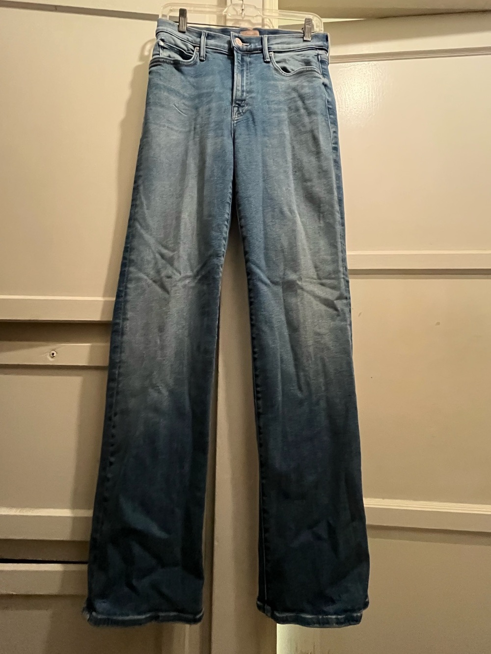 MOTHER denim • the kick it in fan favorite wash size 28 Like new - Picture 11 of 16